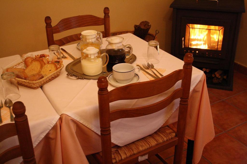 Hostal La Balquina Чинчон Экстерьер фото
