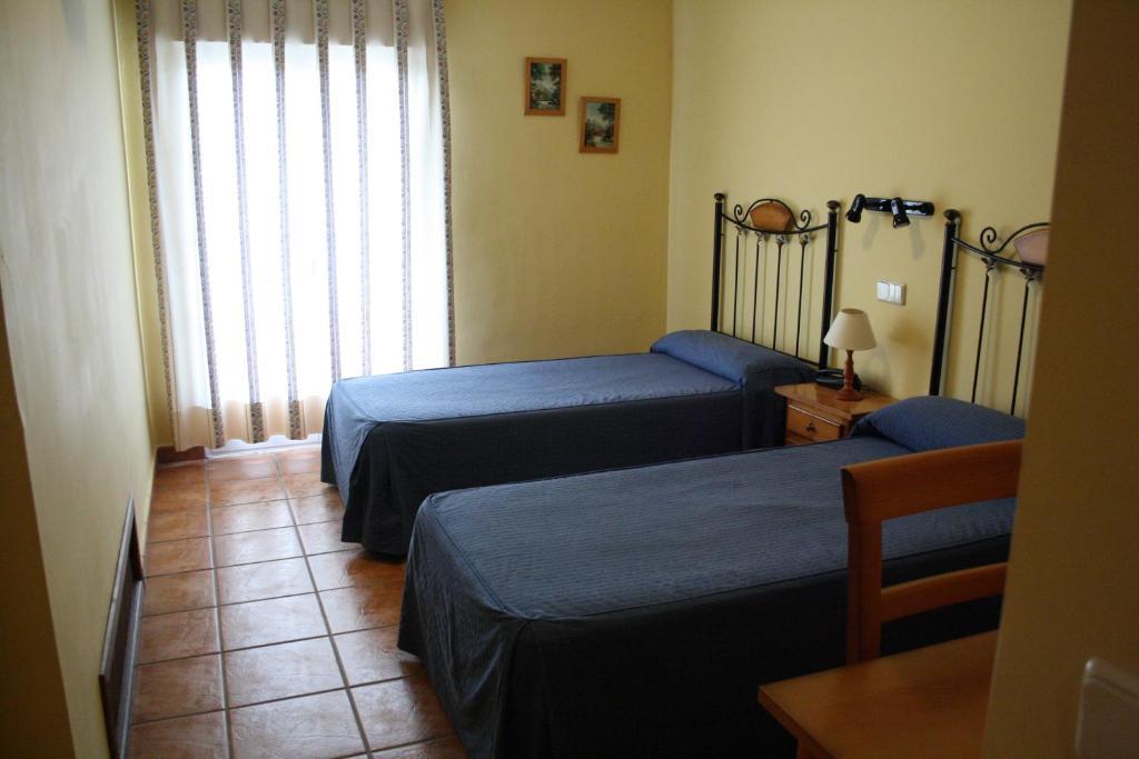 Hostal La Balquina Чинчон Экстерьер фото